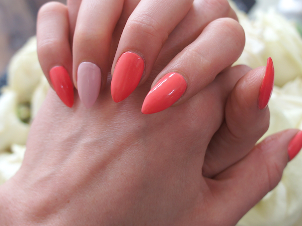 mothers day manicure inspiration - pink claw nails