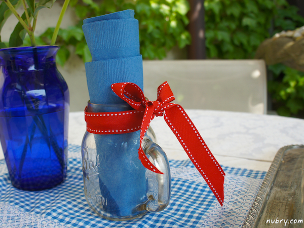 10 Ways To Use A Mason Jar For July 4th
