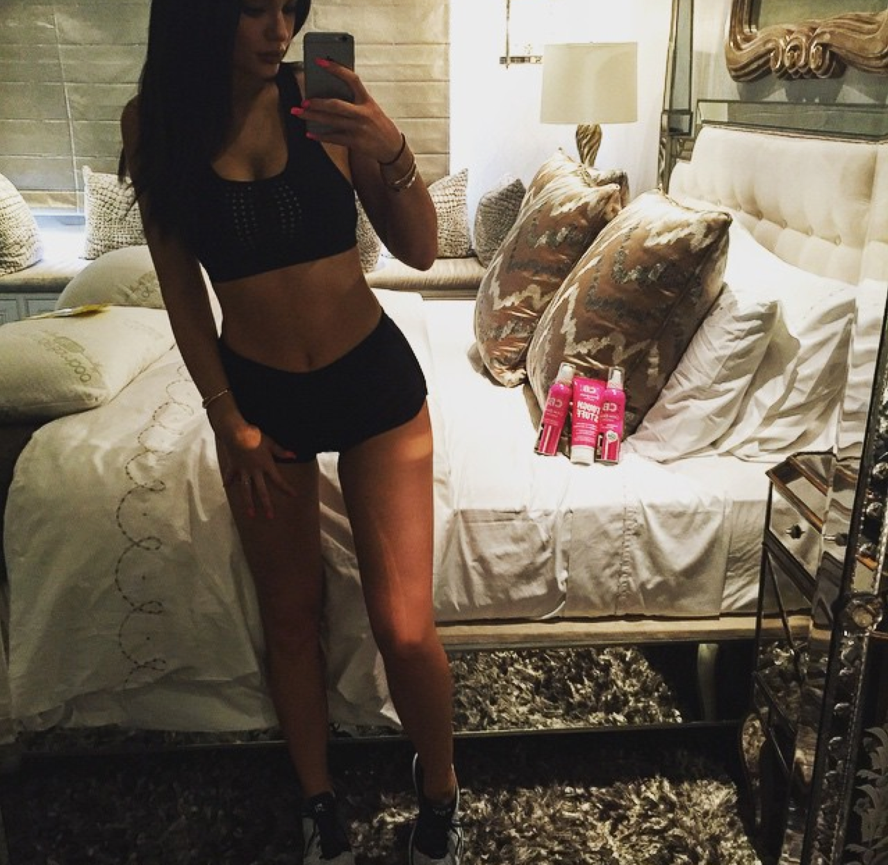 kylie Jenner Tan - Cocoa Brown Fast Tan Spray