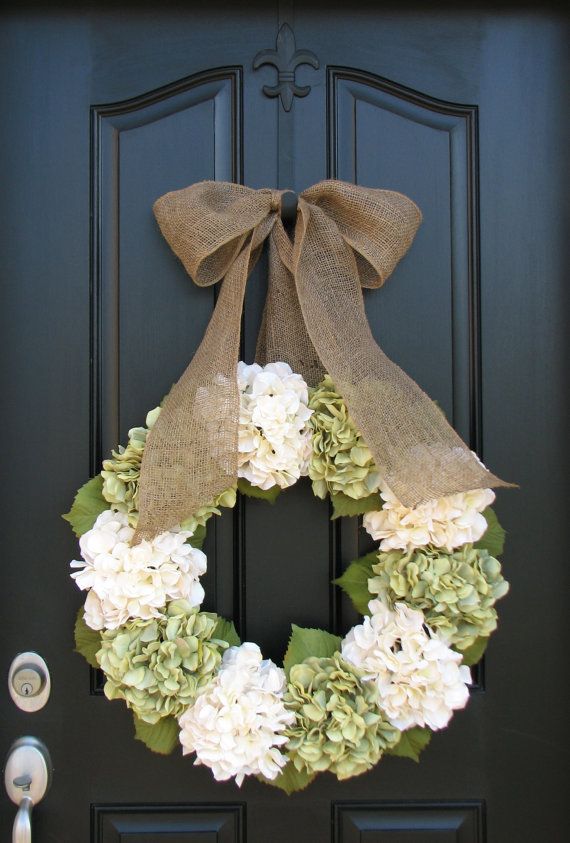 Decorate your front door with a fresh and beautiful summer wreath.