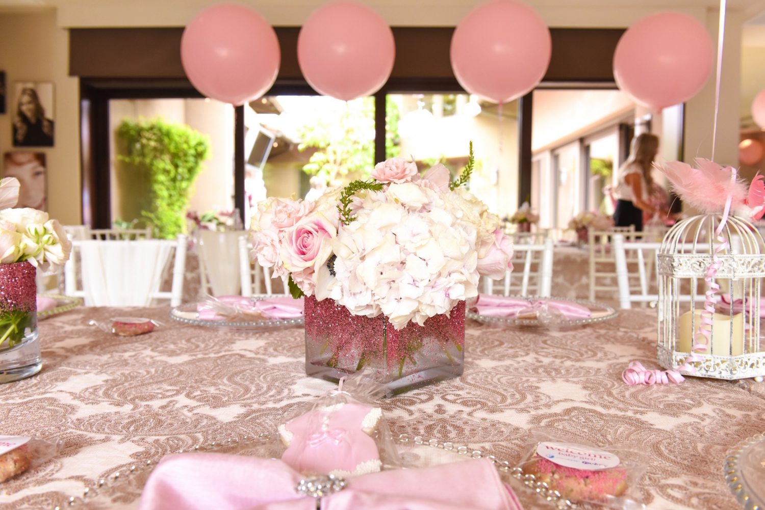 girl baby shower - pink theme ideas 1