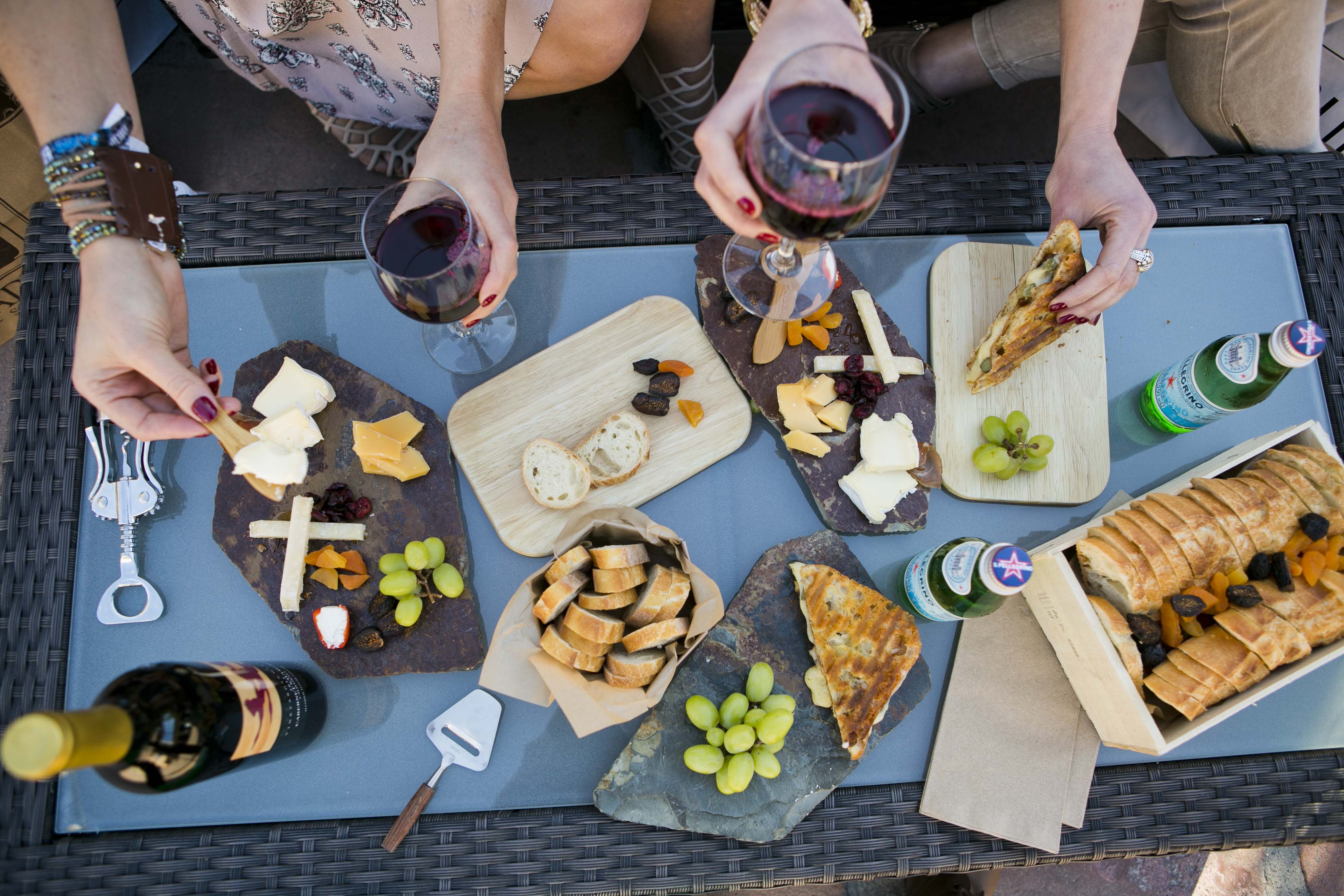 cheese-plate-with-wine-holidays