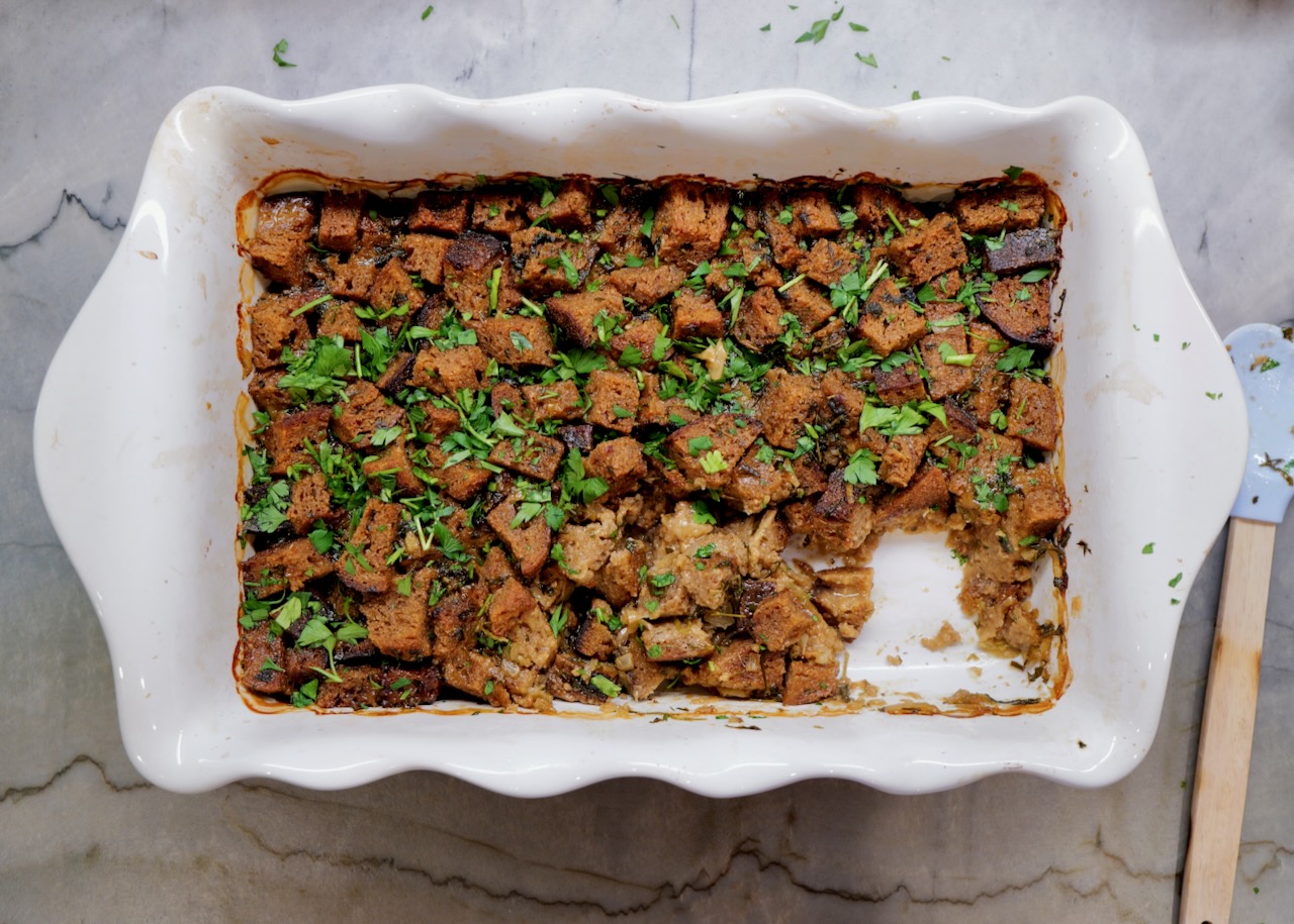 Easy Stuffing recipe - sourdough - gretchy thanksgiving menu