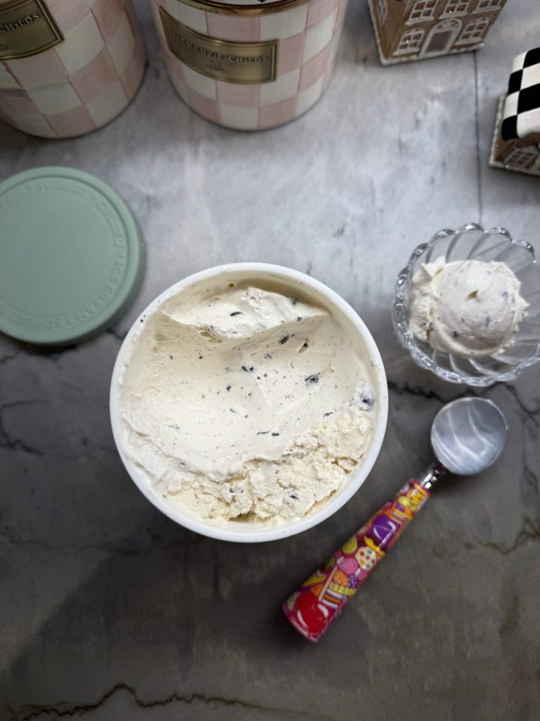 homemade Fresh mint ice cream