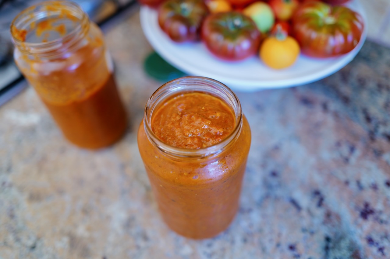 no-peel tomato sauce - homemade and fresh